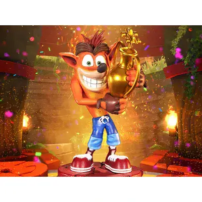 פסל אספנות – Crash Team Racing™ Nitro-Fueled – Crash (Winner)